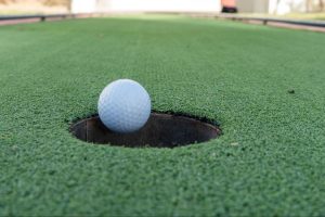 Artificial Turf for Golf and Putt